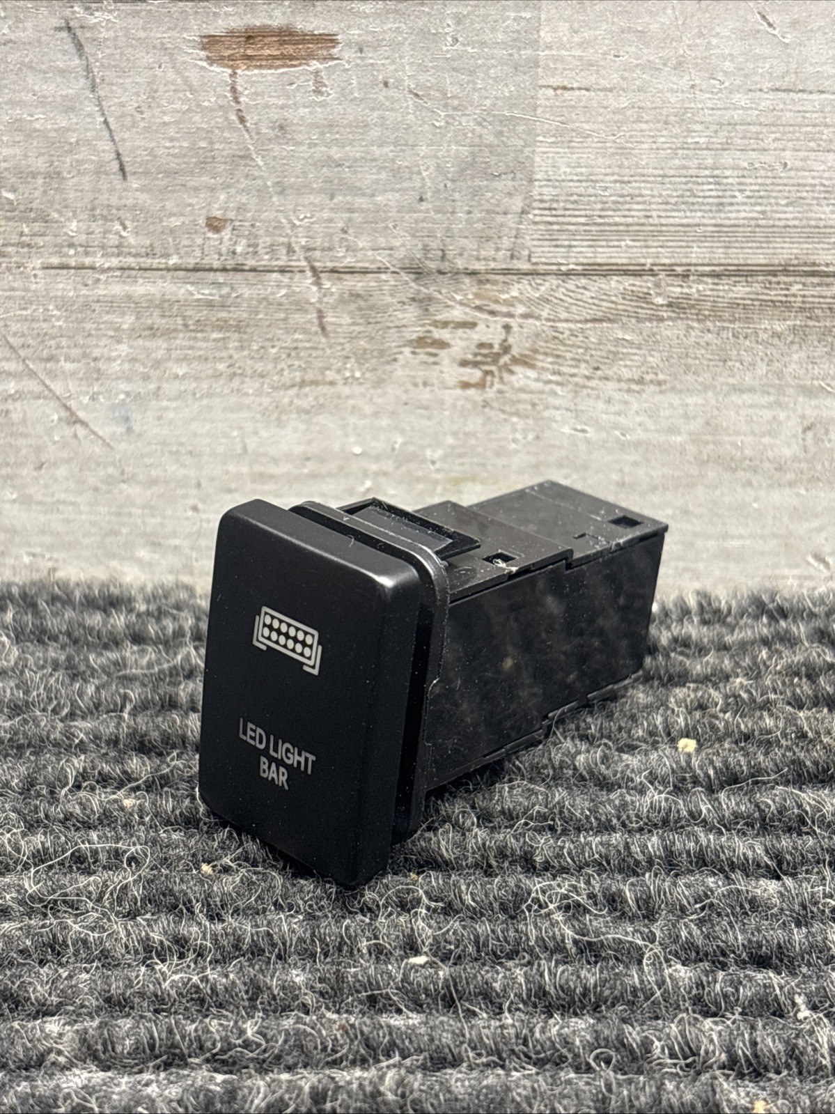 Nilight LED Light BAR Push Button Switch 12V ON Off with Connector Wire 90184B