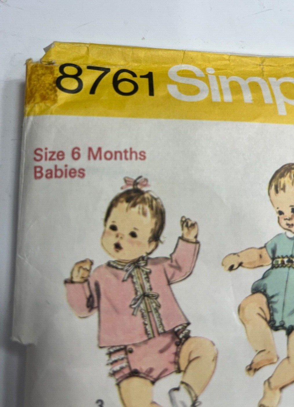 Simplicity 8761 Vintage sewing pattern Sz 6 month BABY LAYETTE. UNCUT