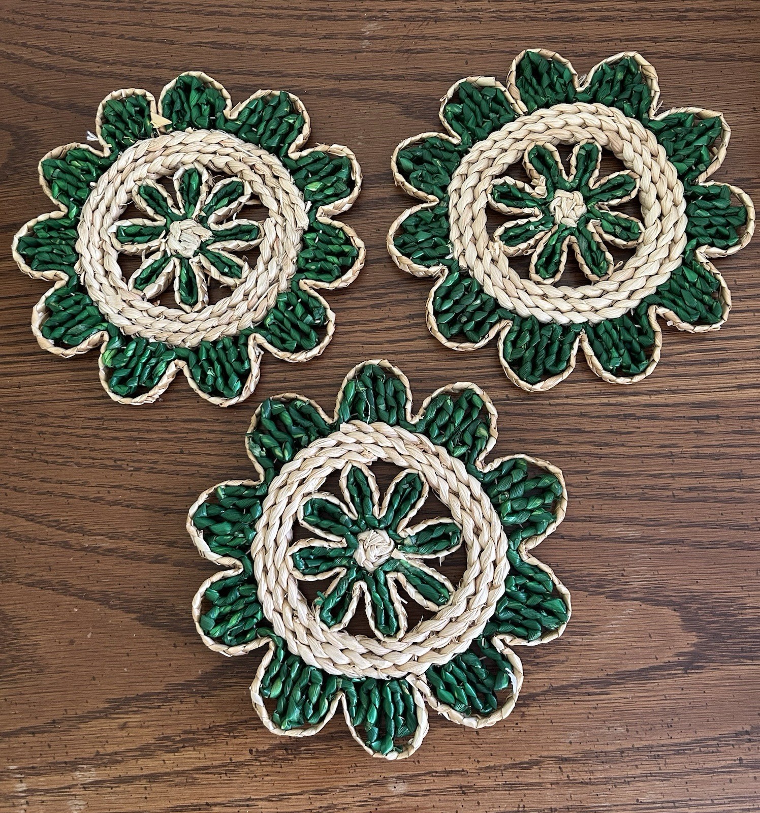 Set Of 3 MCM Raffia Straw Rattan Wicker Trivets Hot Pads Green & Beige 6”