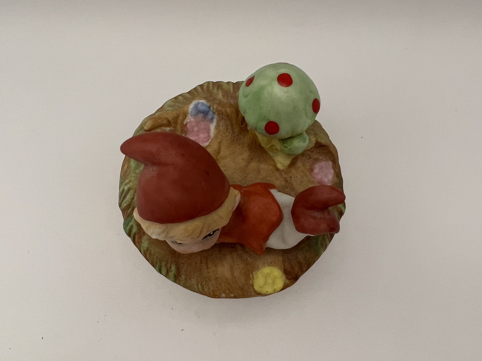 HOMCO 5404 Pixie Elf Boy By Mushroom Garden Trinket Dish Orange/Brown