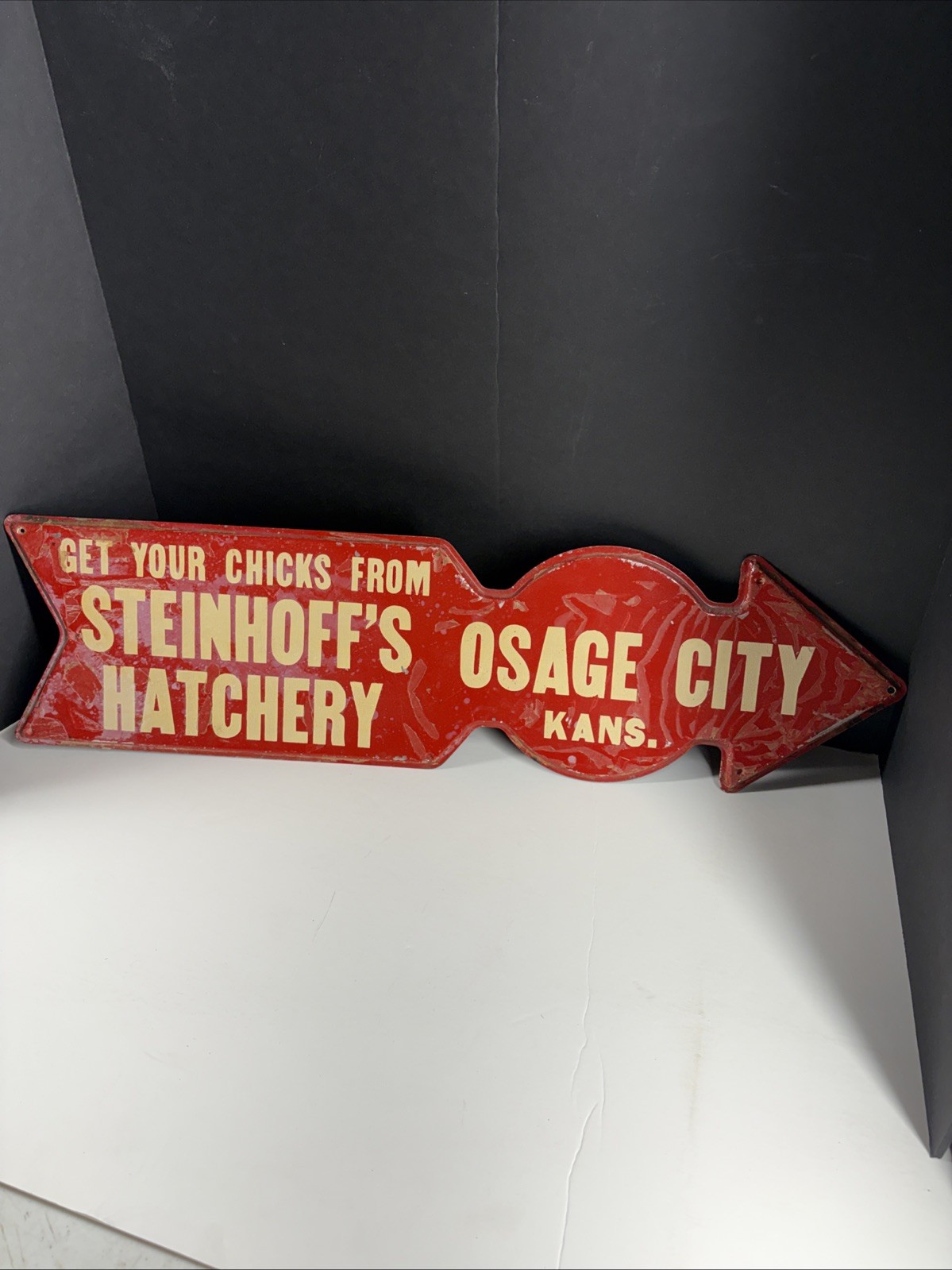Vintage Steinhoff Hatchery Arrow Sign Osage City, Kansas