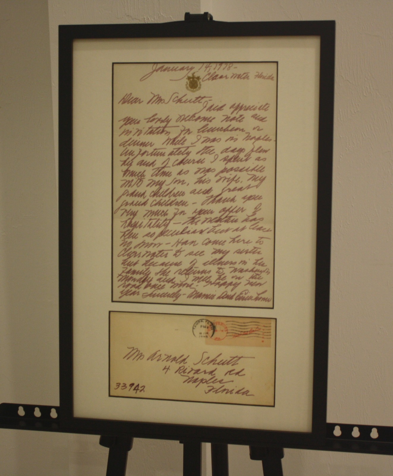 MAMIE EISENHOWER Signed Handwritten Letter Framed – JSA Letter of Authenticity