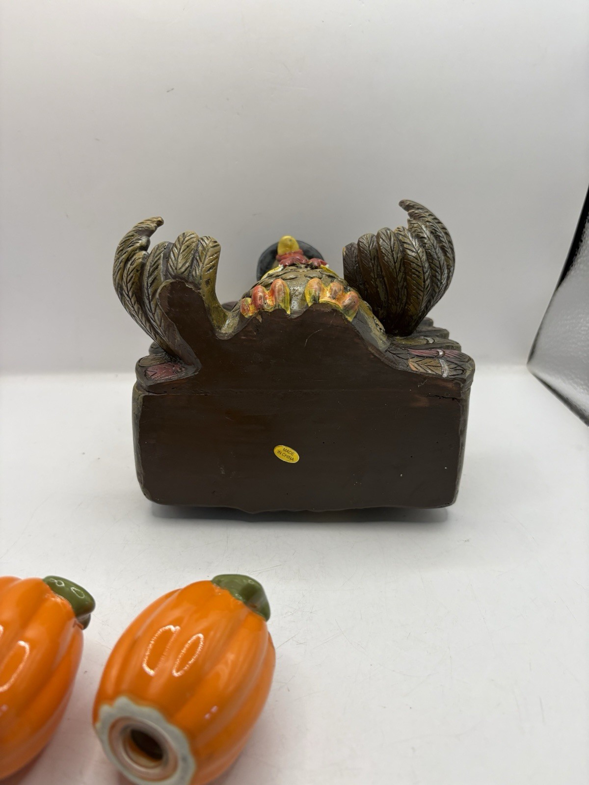 Thanksgiving Dinner Table Turkey Napkin Holder W/ Pumpkin Salt Pepper ShakersNEW