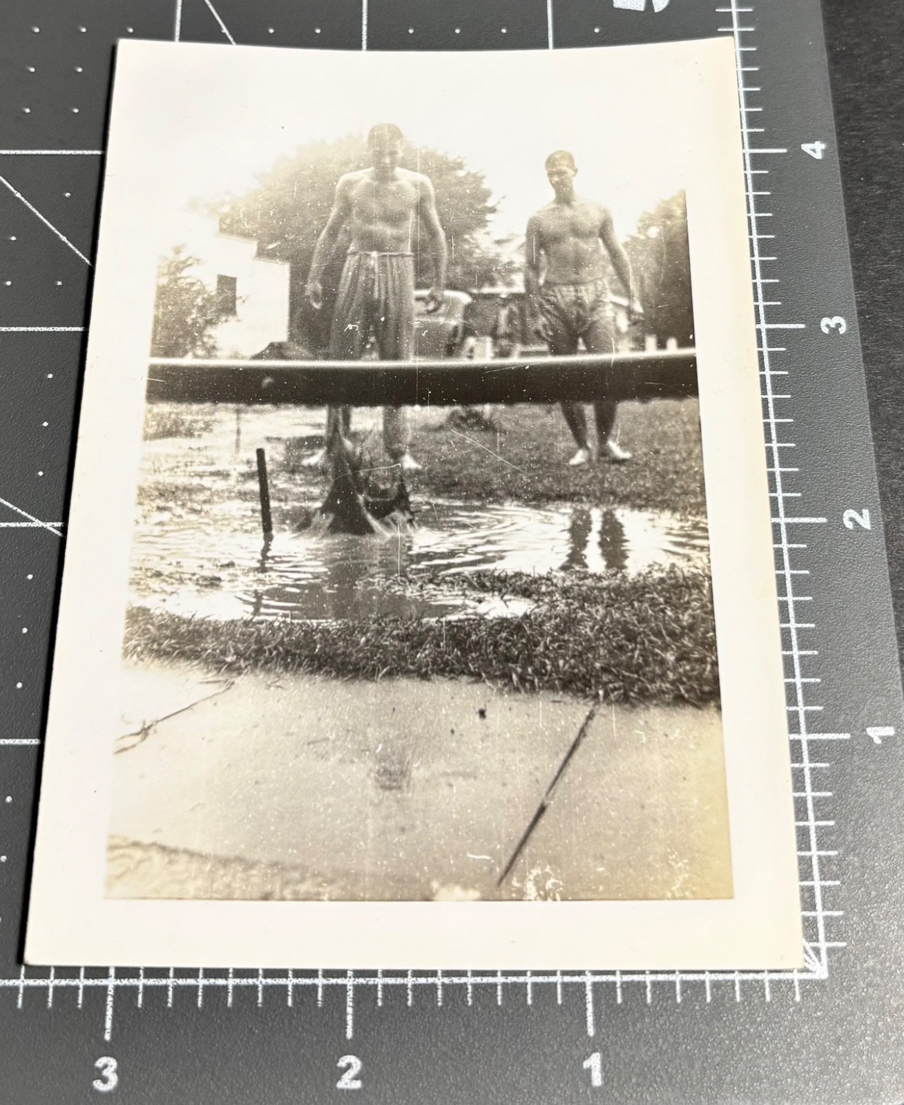 1940s Shirtless Beefcake Muscle Men Man Bulge Vtg Gay Int Snapshot PHOTO