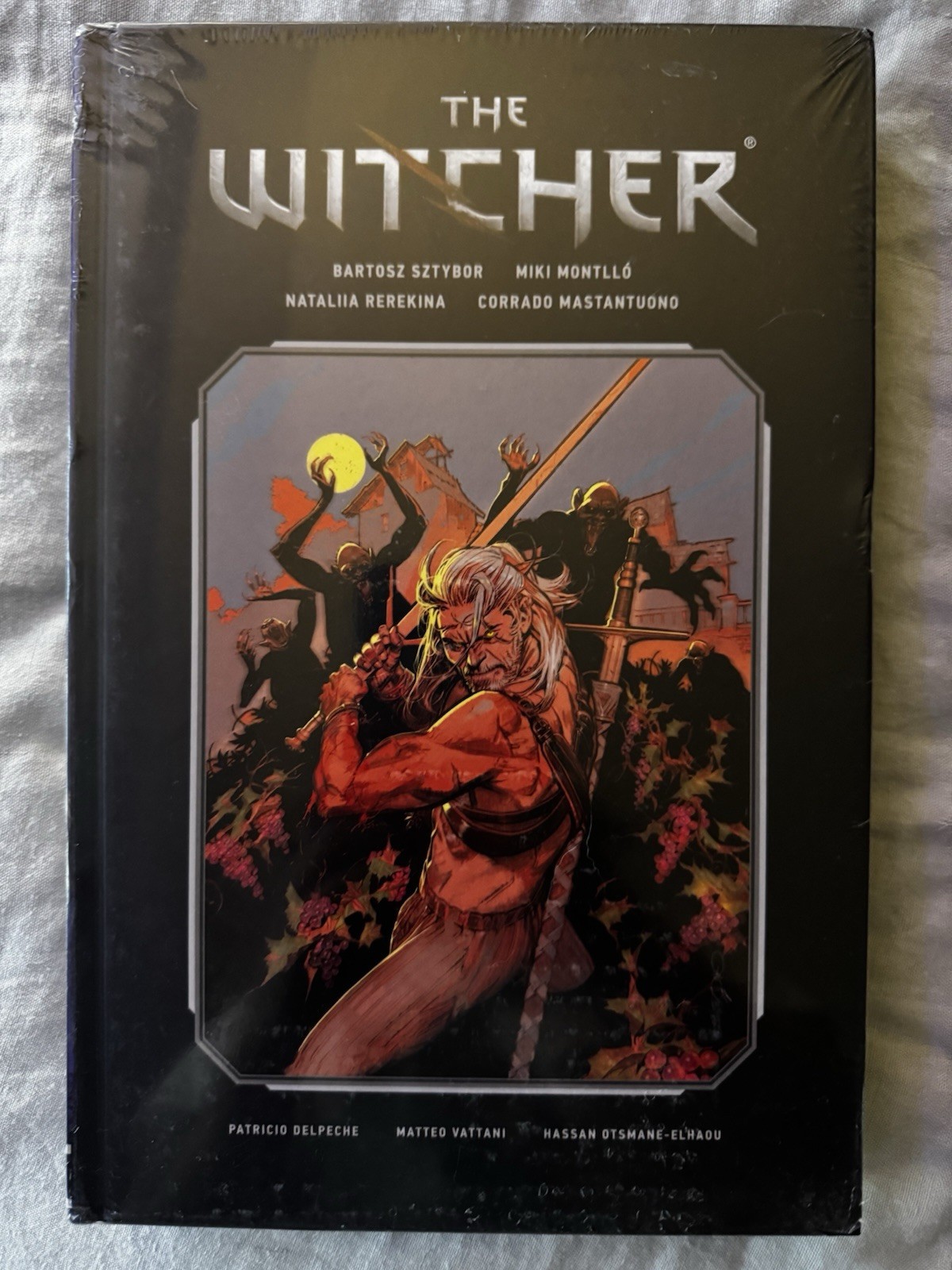 The Witcher Hardcover Graphic Novel (Color) Sztybor, Montlló, Mastantuono