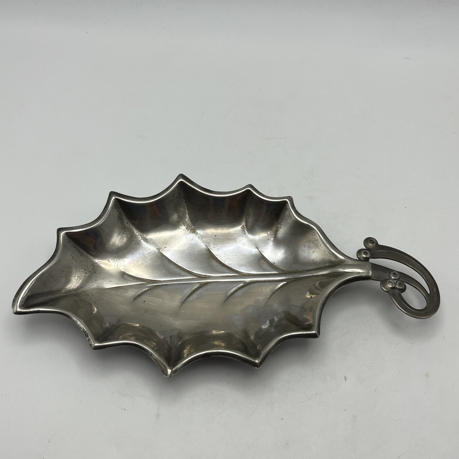 Vintage HUGO Holly Berry Leaf Footed Dish Tray Silver Plated On Metal 9.5”