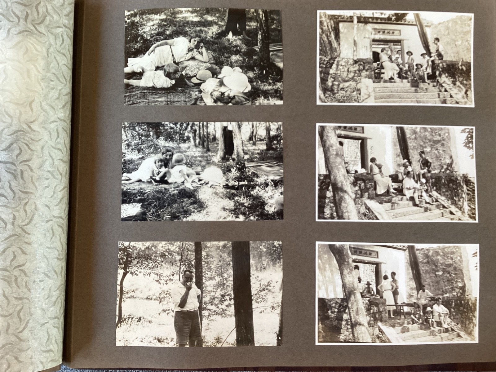 Album of 264 photos Belgian colony in Hong Kong / China… circa 1945/1950s