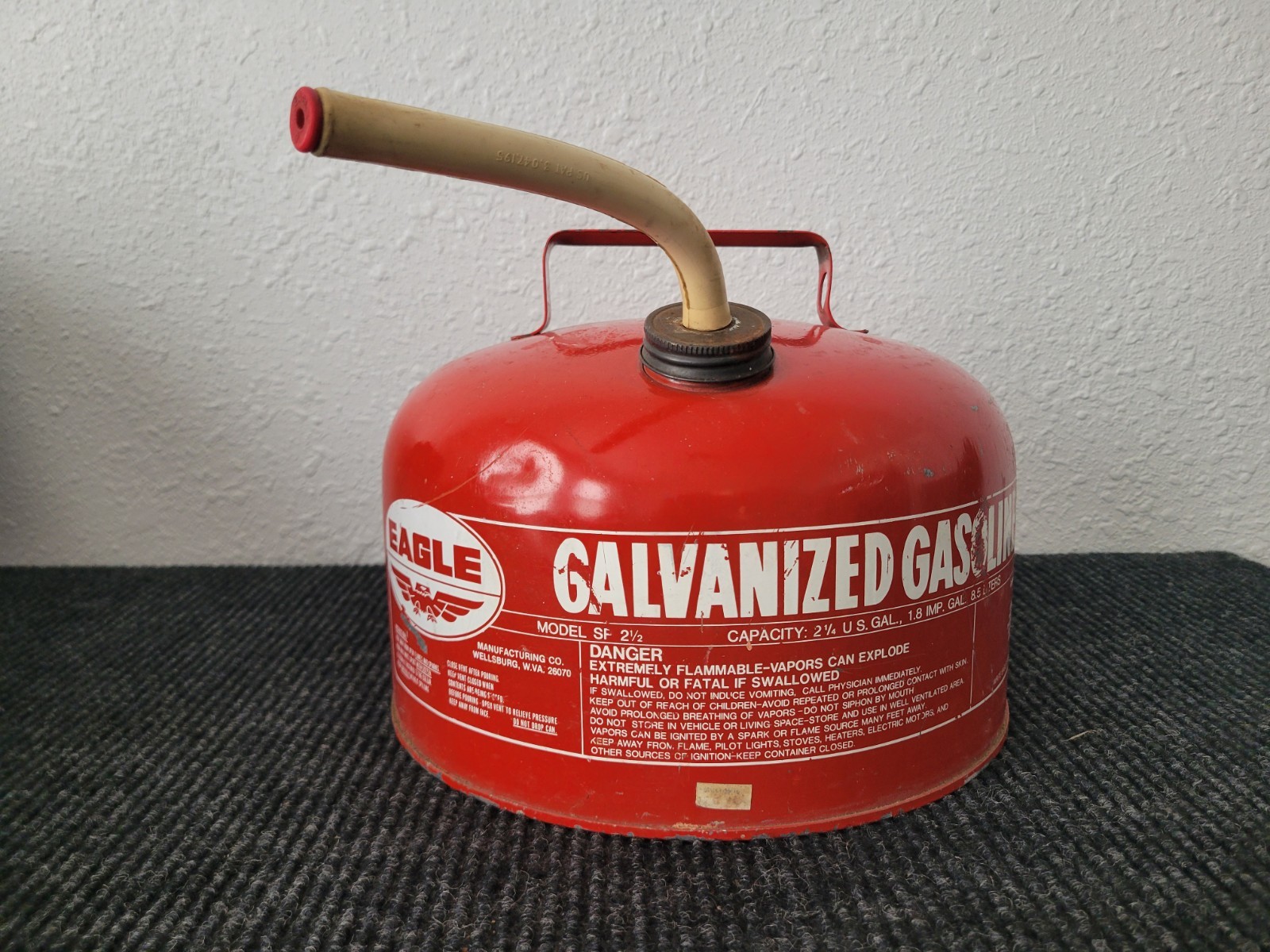 EAGLE 2-1/4 Gallon Galvanized Vented GAS CAN, SP-2 1/2 W/ Spout – See Pictures