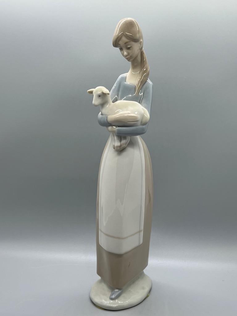 Lladro Children with Animals Girl with Lamb Figurine #4505 Glossy Finish