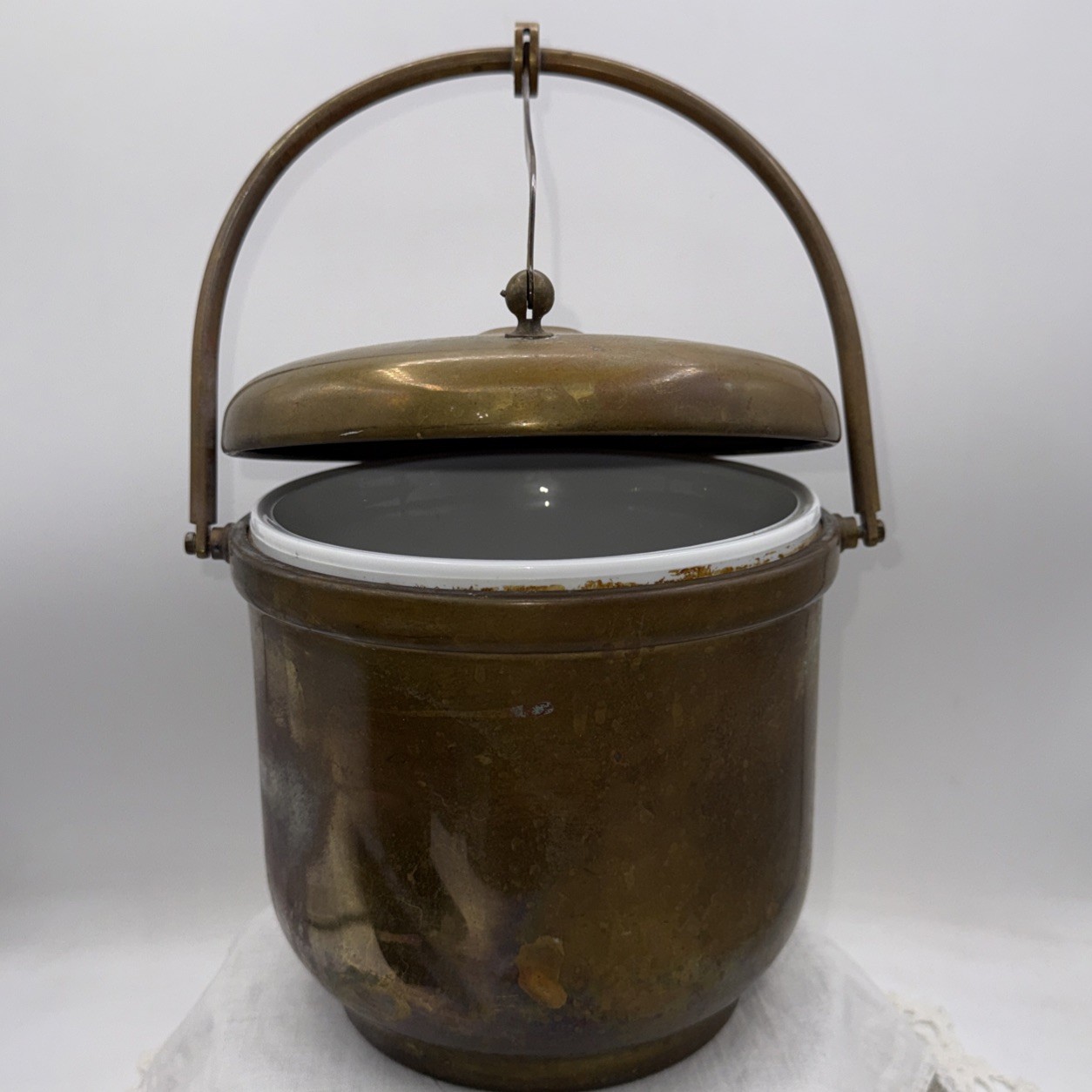 The Sheffield Co MCM Art Deco Brass Ice Bucket Hinged Glass Insert USA Patina