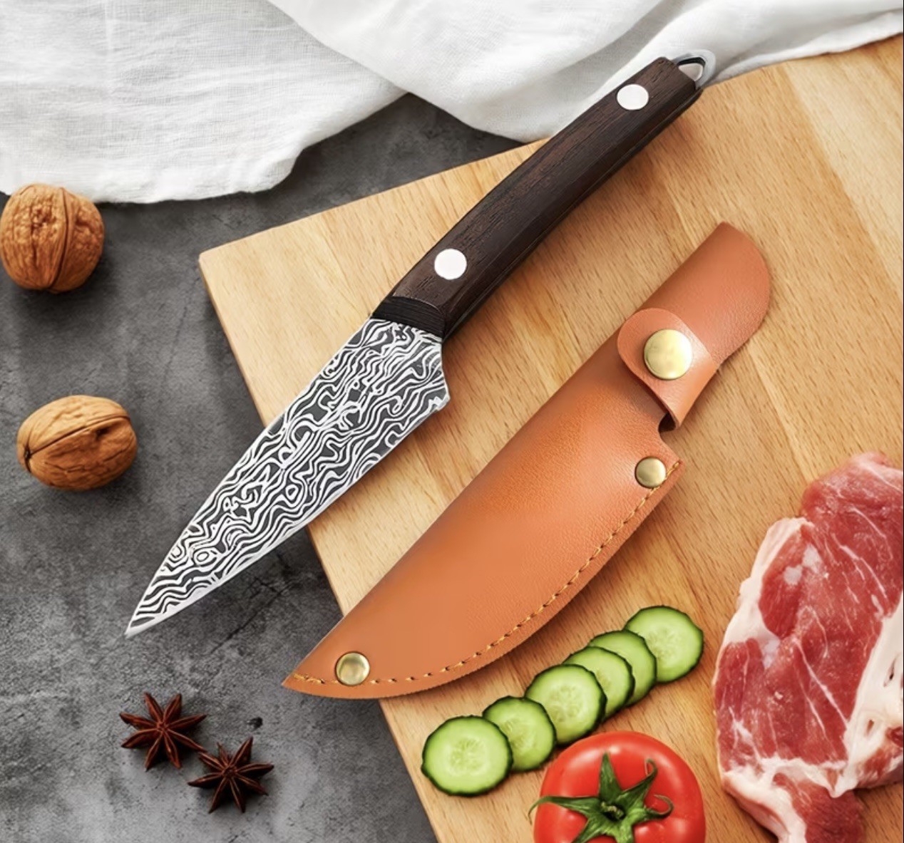 Damascus Steel Knife – Olive Wood Handle – Leather Sheath