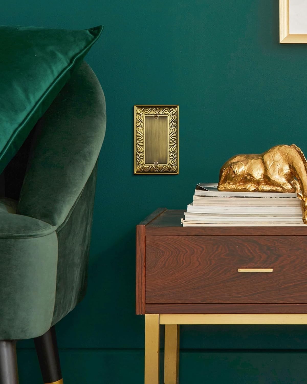 Versatile 2-Pack Antique Brass Outlet Covers – Easy Installation & Chic Design