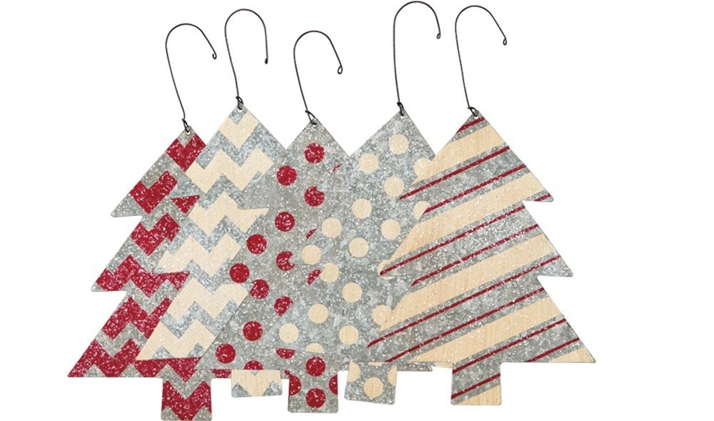 Primitives By Kathy Tin Tree 5.13 inches x 6.63 inches Ornaments – Decorated Red