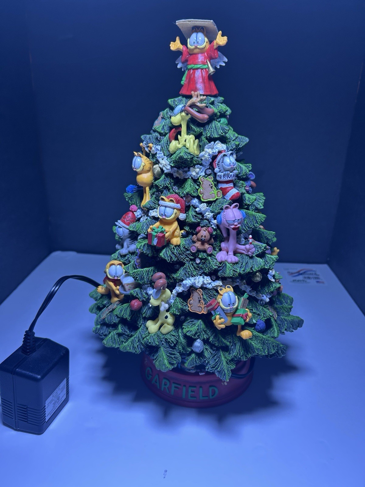 Danbury Mint Garfield Christmas Tree Lighted Artificial Resin Centerpiece Decor