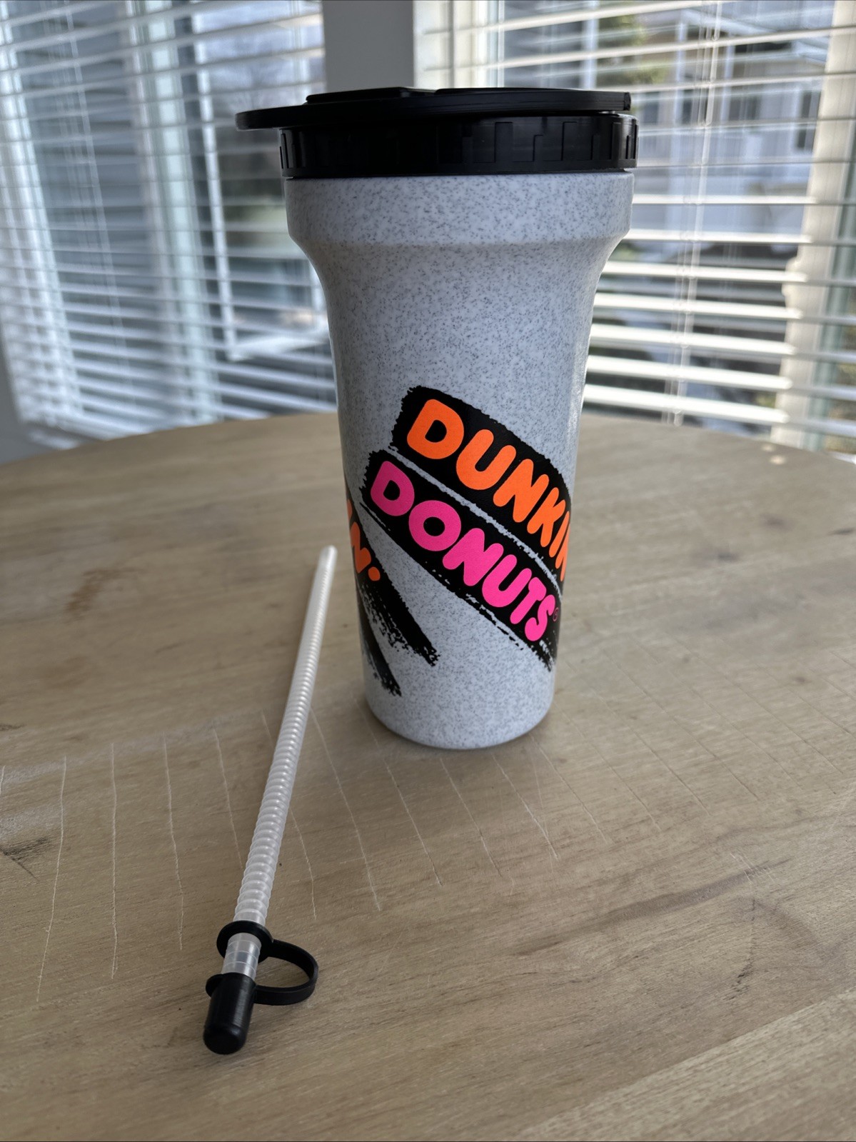 Vintage Dunkin’ Donuts 48oz Plastic Cup Travel Tumblr Straw Lid Rare USA Betras