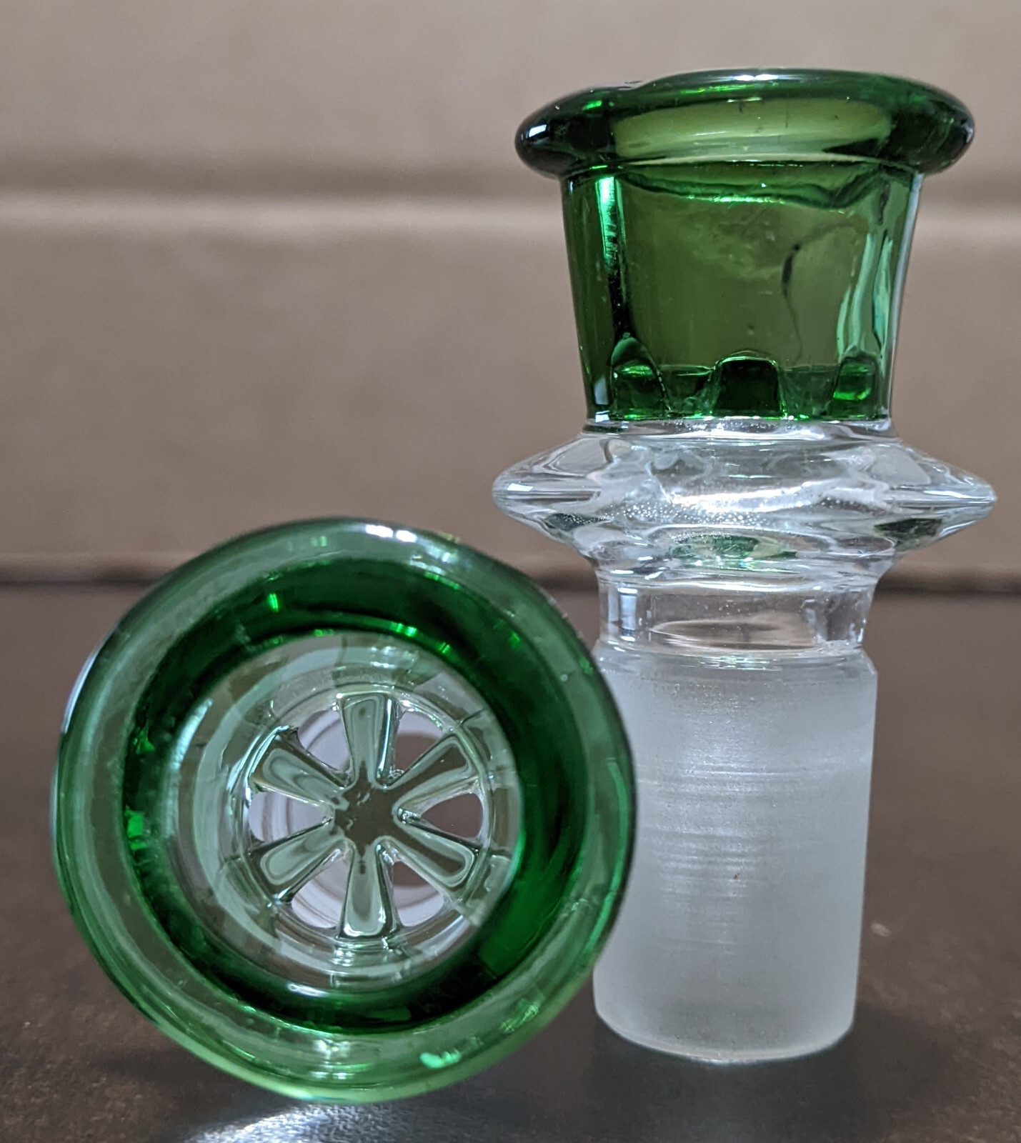 18mm Glass SNOWFLAKE SCREEN Slide BOWL Male for Water Pipe Bong (1 – ONE) Green