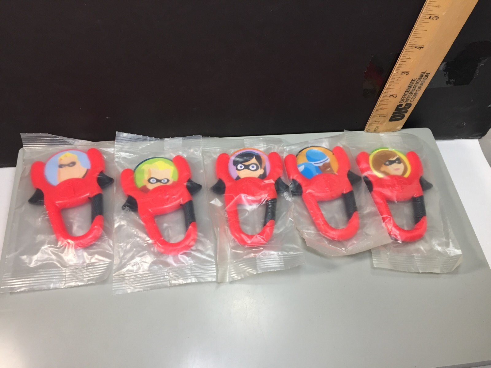 2004 Kellogg’s Disney Pixar Incredibles Disc Launcher Lot of 5 Family + Frozone