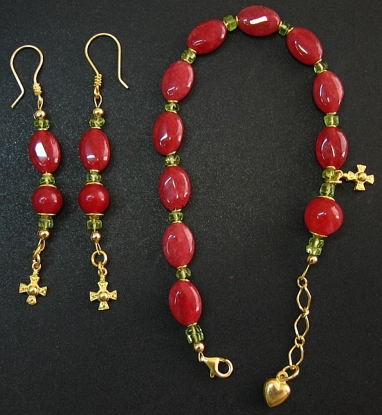 RUBY PERIDOT VERMEIL BRACELET ROSARY & ASSORTED EARRINGS – UNIQUE