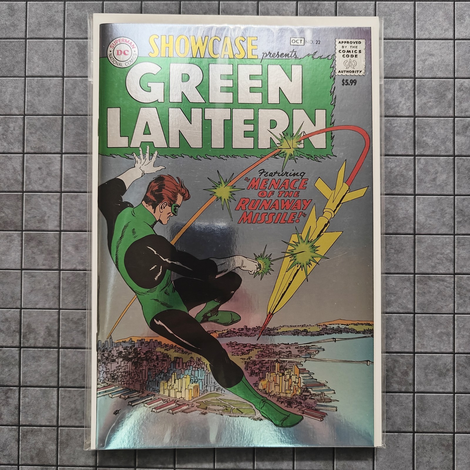 Showcase Presents Green Lantern #22 – (2024 Facsimile Foil Variant) – UNREAD NM