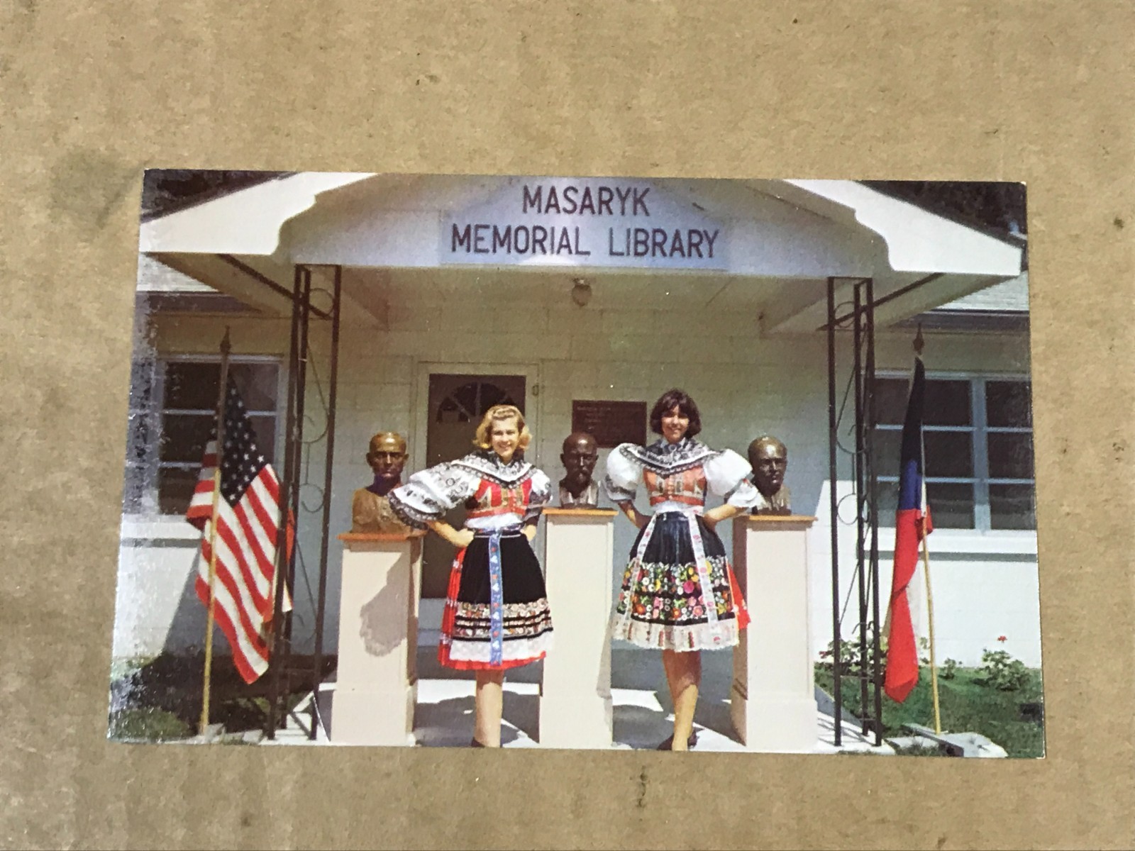 Vintage Postcard – Masaryk Memorial Library – 3.5″ x 5.5″