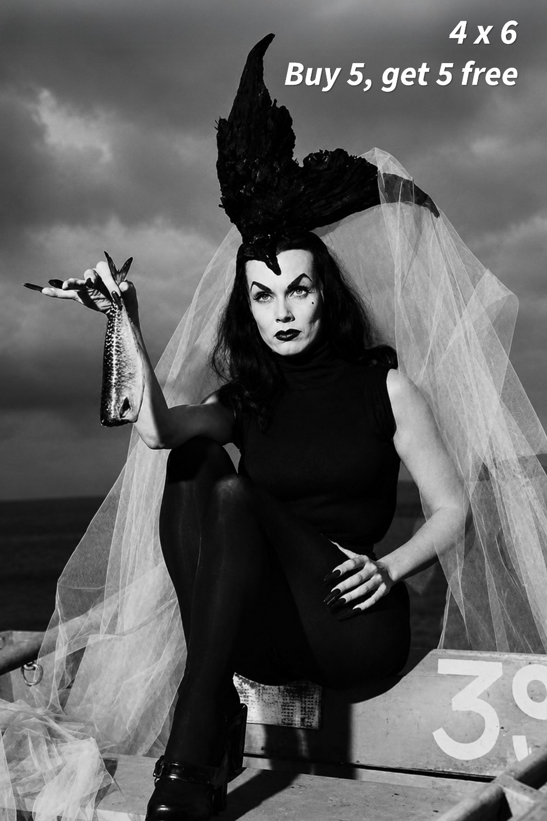 VAMPIRA – 4×6 Publicity Photo 🟣Mid-1950s Horror Hostess Portrait Art