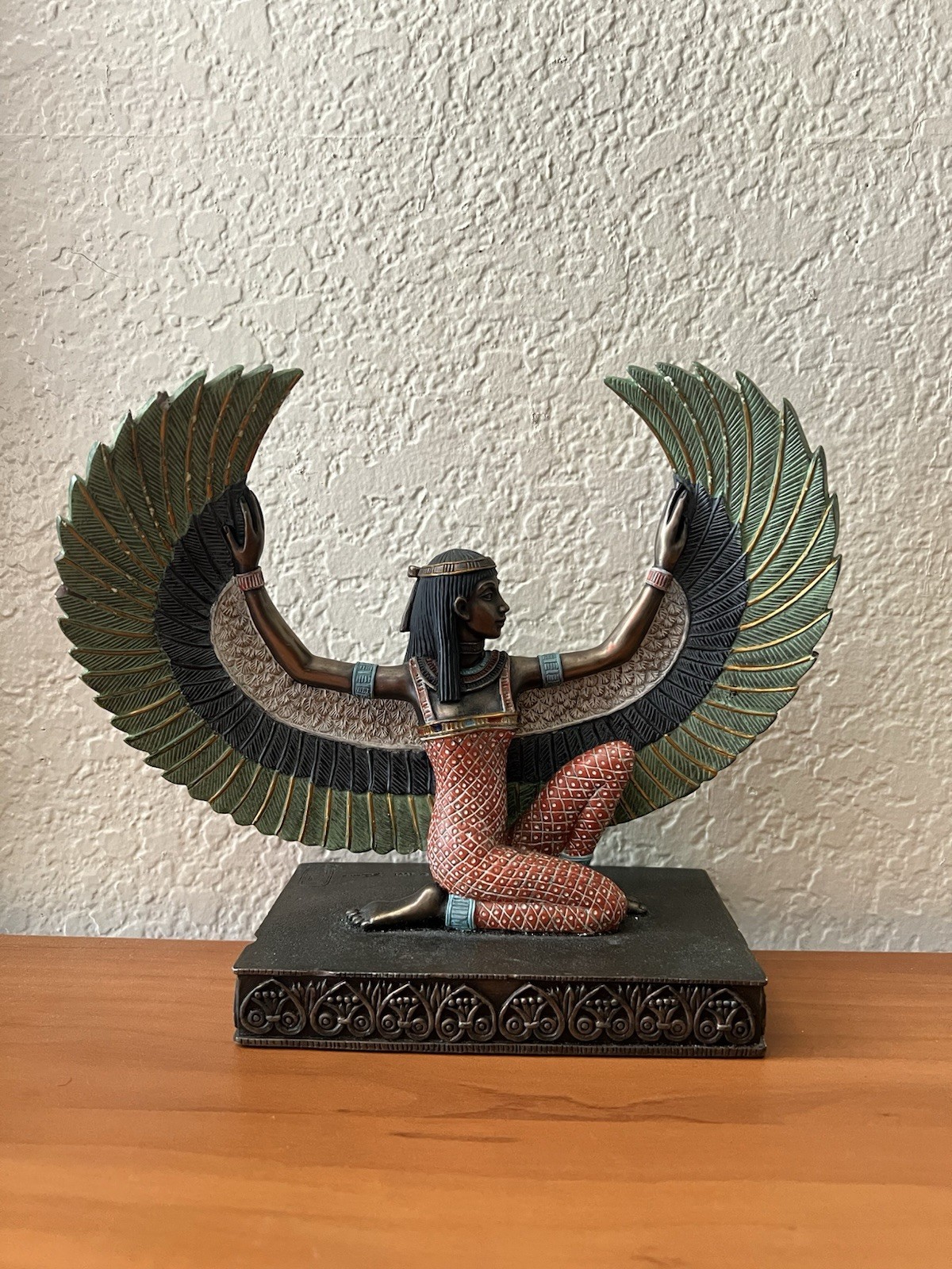 2001 Top Collection Isis Kneeling Wing Egyptian Goddess Bronze Statue Sculpture