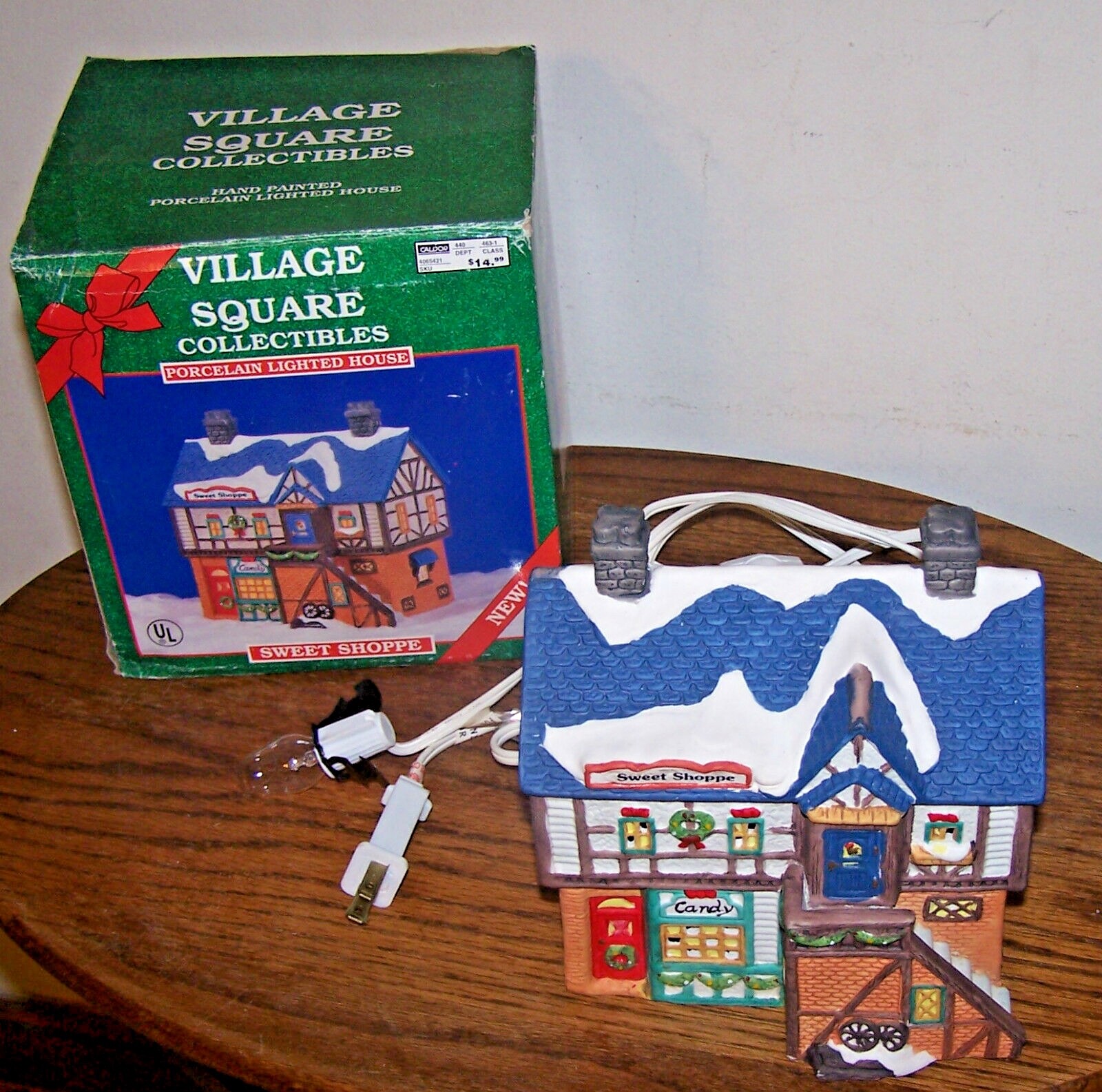 Village Square Collectibles Porcelain Lighted House – SWEET SHOPPE – VGUC!