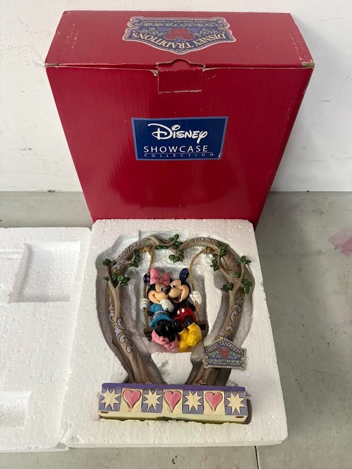 Enesco Jim Shore Disney Mickey & Minnie Sweethearts in Swing #6008328- REPAIRED