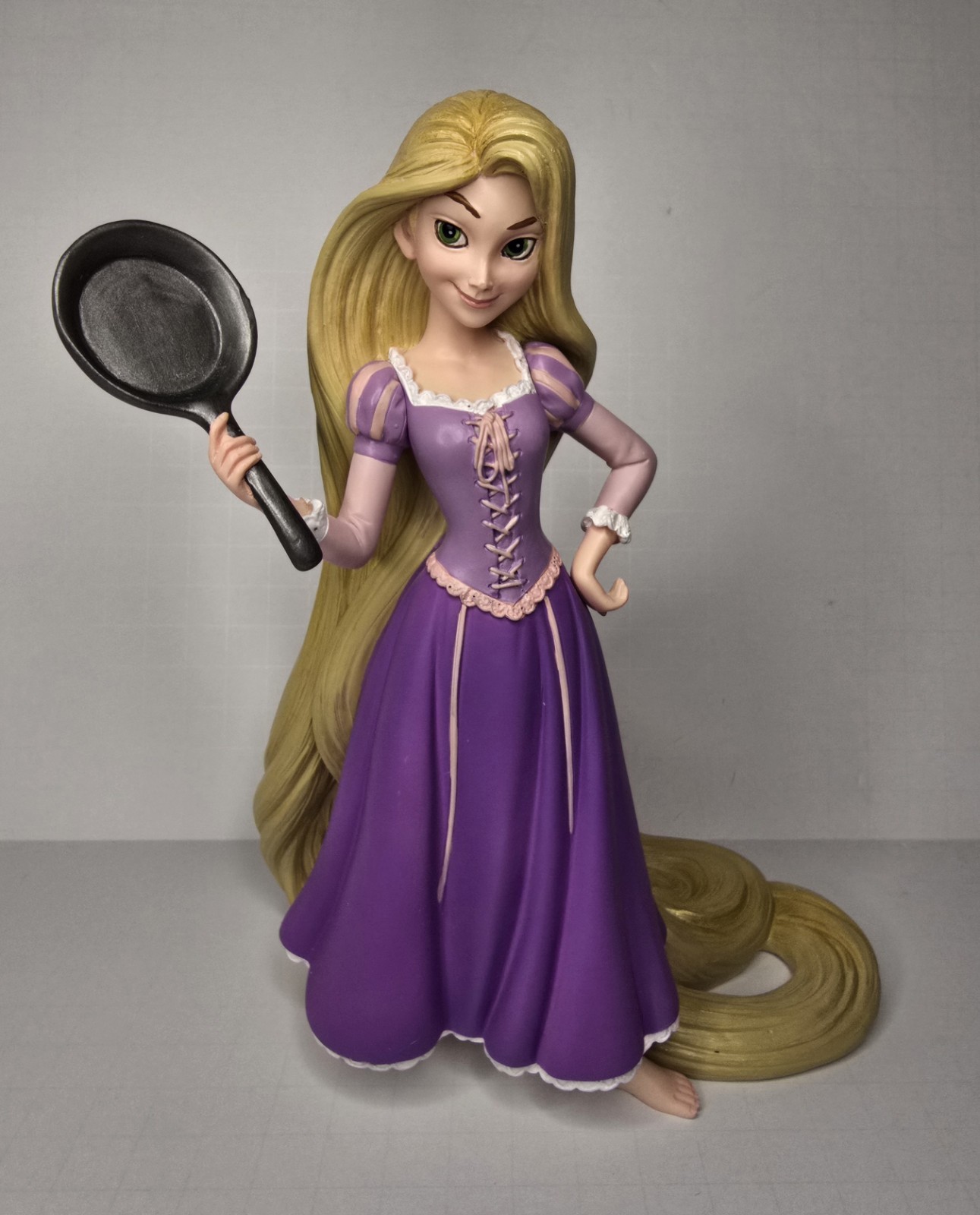 Rapunzel 15th Anniversary Edition Disney Showcase 8-Inch Figurine