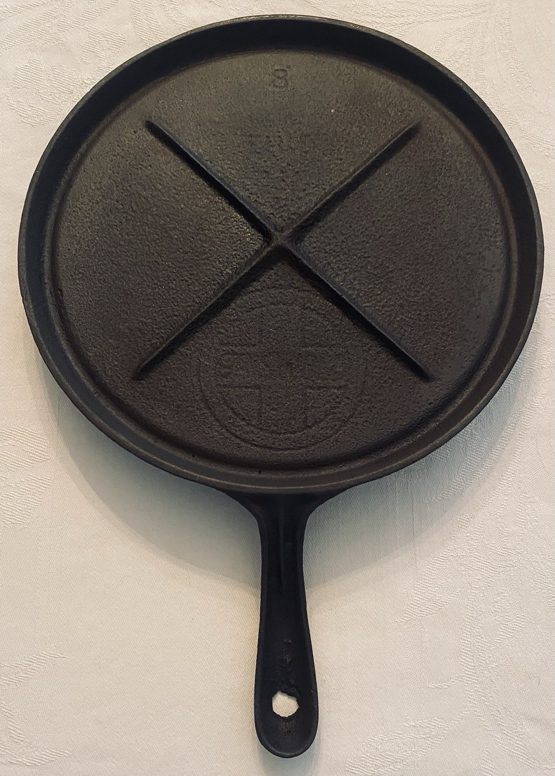 Griswold #8 Cast Iron Griddle Slant Logo X Brace ERIE Sits Flat Seasoned