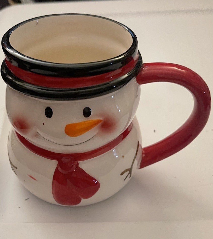 New Christmas Holiday 12oz. Mug Snowman (Dishwasher & Microwave Safe)