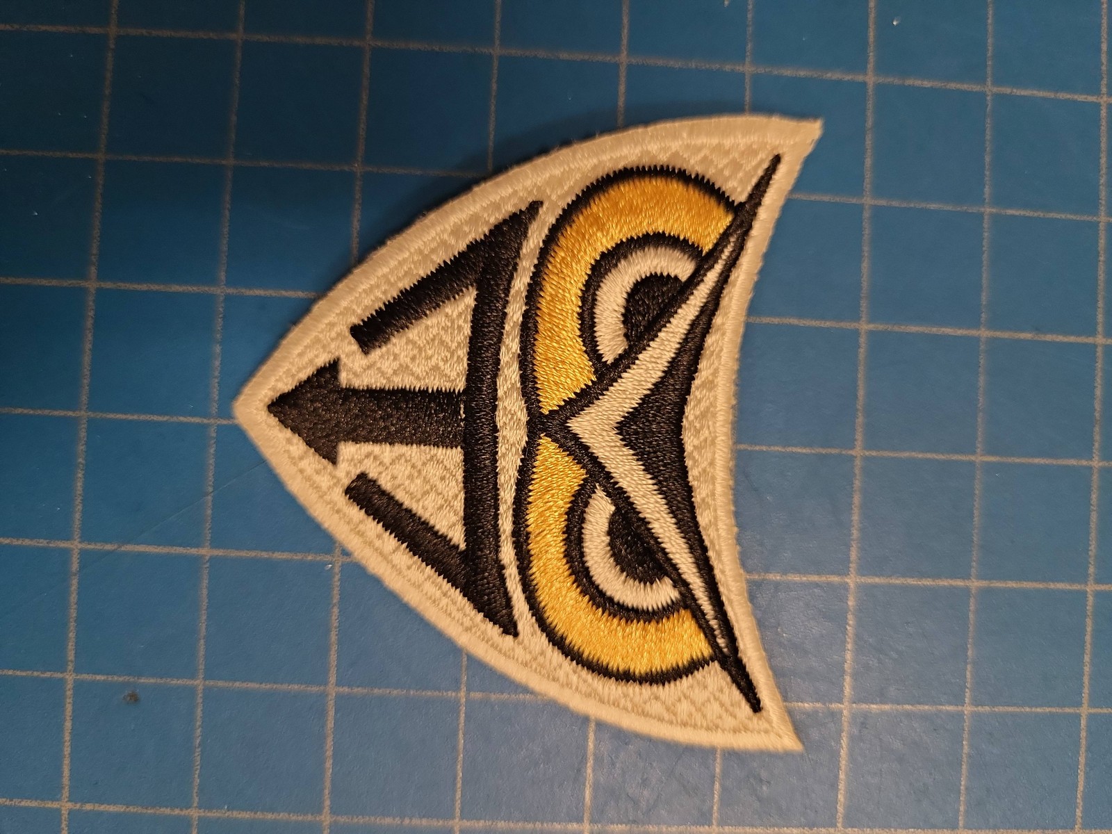 Vintage Military Patch Insignia Uniform Collectible Army War Memorabilia