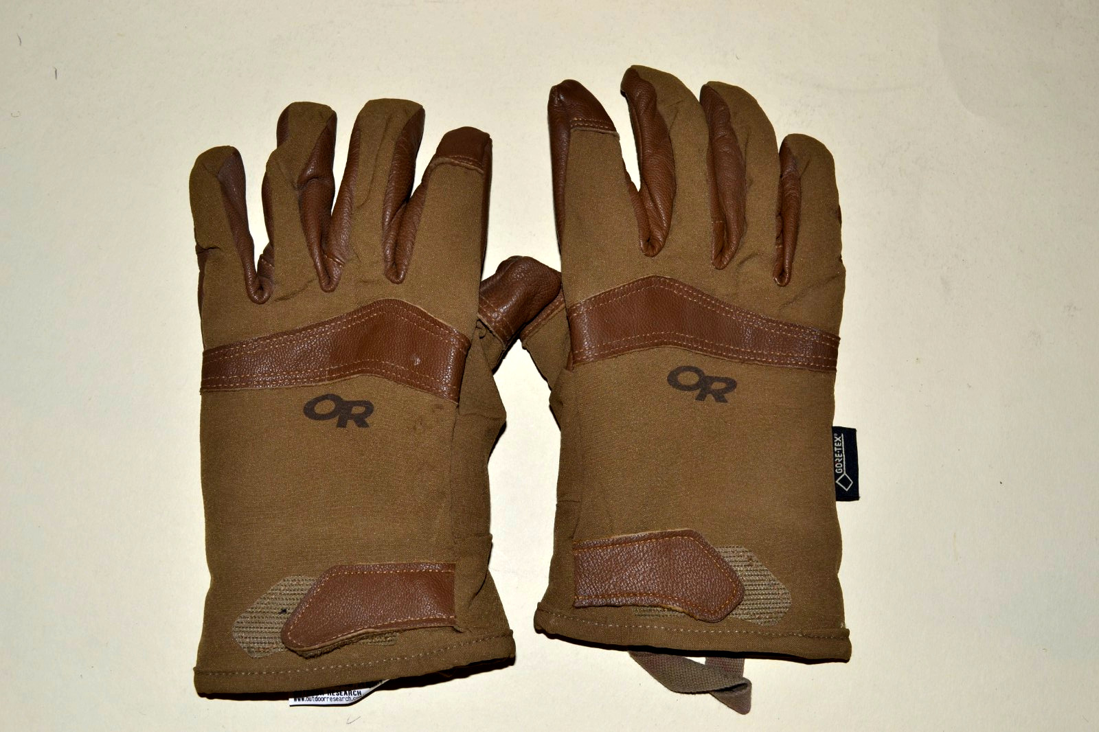 OUTDOOR RESEARCH COYOTE AGS CONVOY GLOVE SIZE: LARGE
