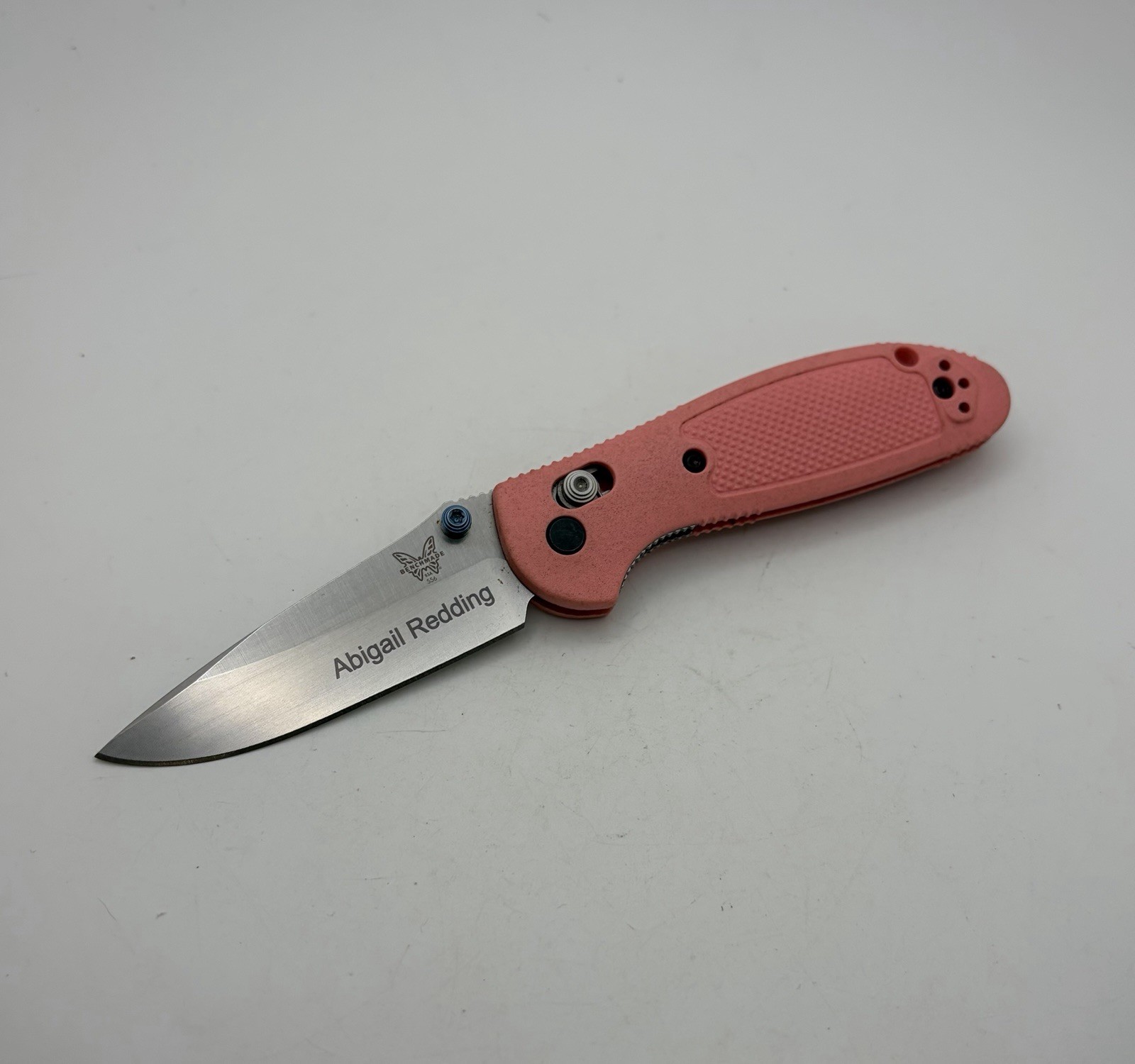 Rare Pink Benchmade Mini Griptilian 556 Mel Pardue Pocket Knife – Branded