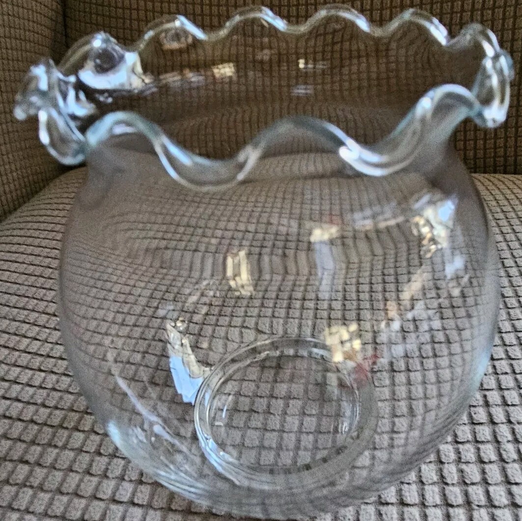 5.25″Clear Ruffled Top Glass Flower Vase Bulbous Centerpiece Floral Bowl