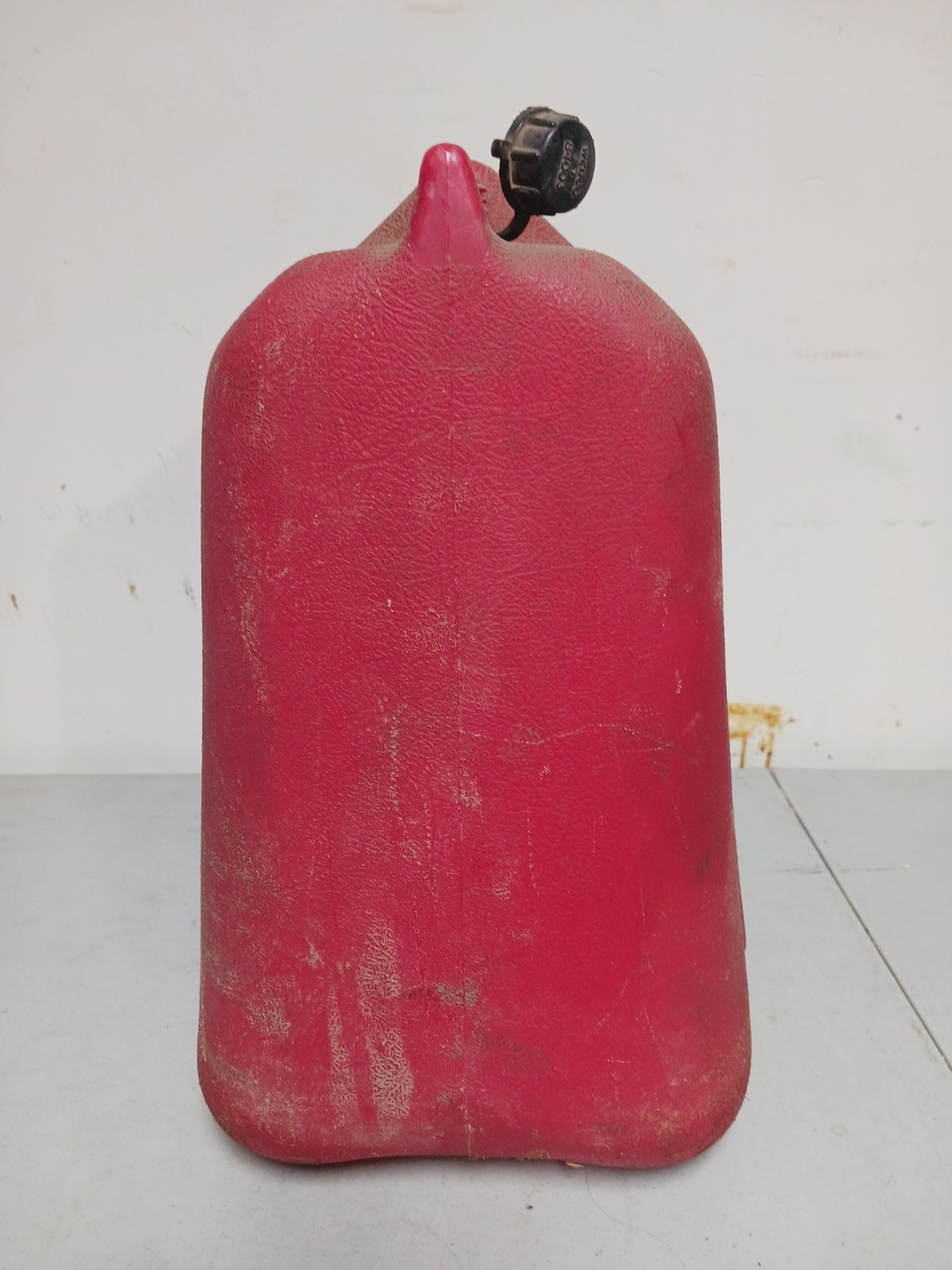 Vintage Wedco 5 Gallon DIESEL Fuel Gas Can But THERE IS NO SPOUT O