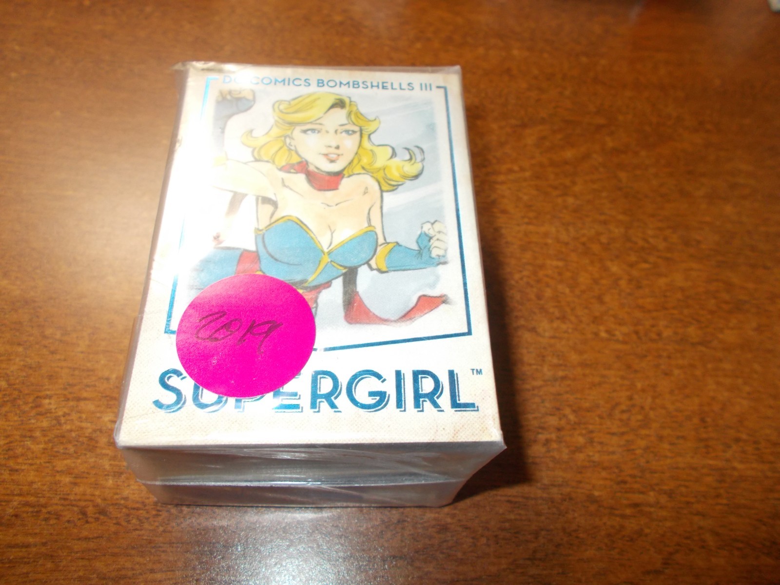 DC Bombshells 3 complete base set & 4 insert sets
