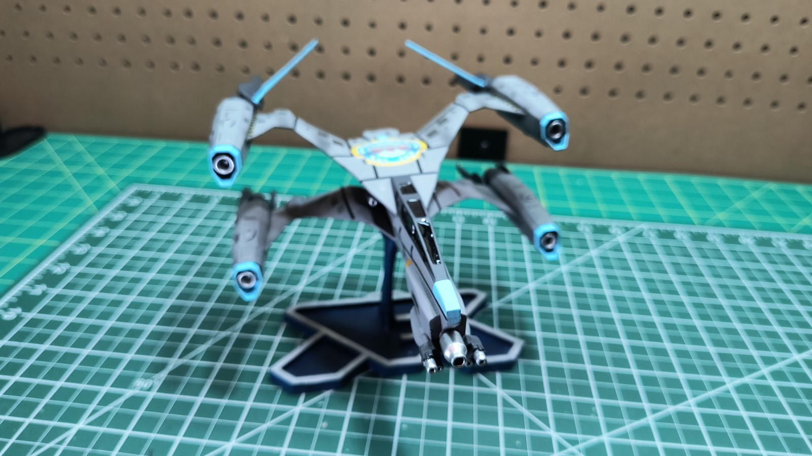 Babylon 5 Thunderbolt Starfury 9″ Custom Model