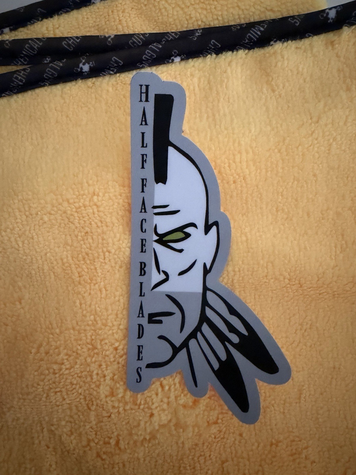 Half Face Blades Decal – Brand New 🔥🔥 You Get The One Pictured! New
