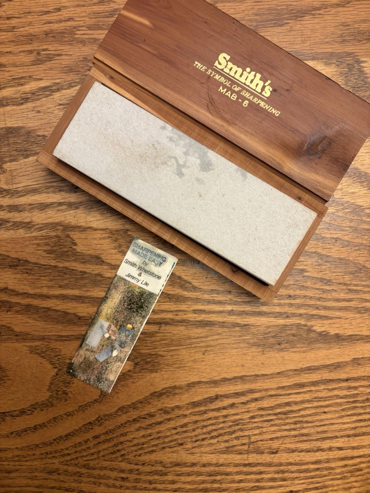 New Smith’s 6″x1″x2″ Arkansas Sharpening Hard Stone & Orig Wooden Box MAB-6 USA