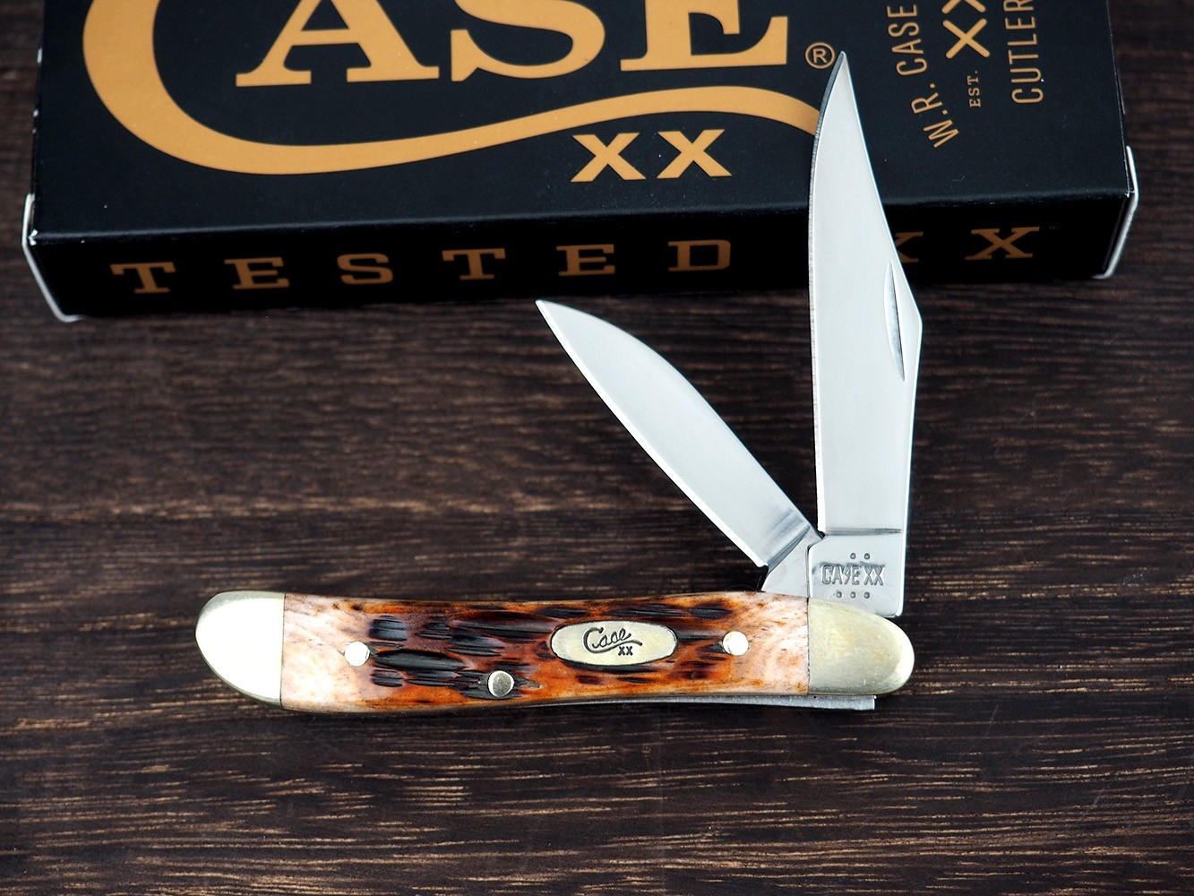 NIB Case XX Jigged Amber Bone Peanut Stainless Pocket Knife – 00045