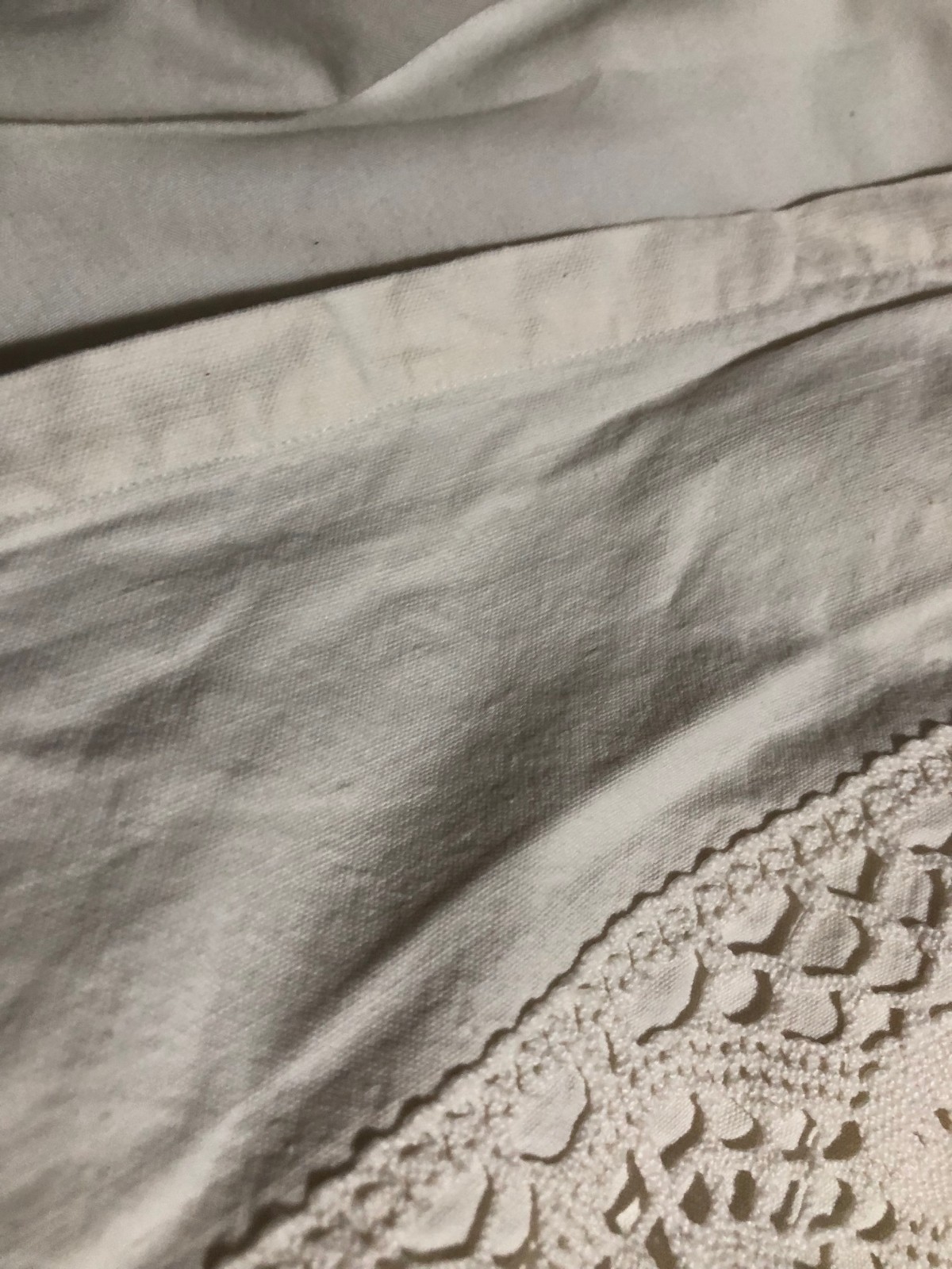 Vintage White Linen Flat Sheet Tablecloth Crochet Lace Insertion Trim 256x200cm