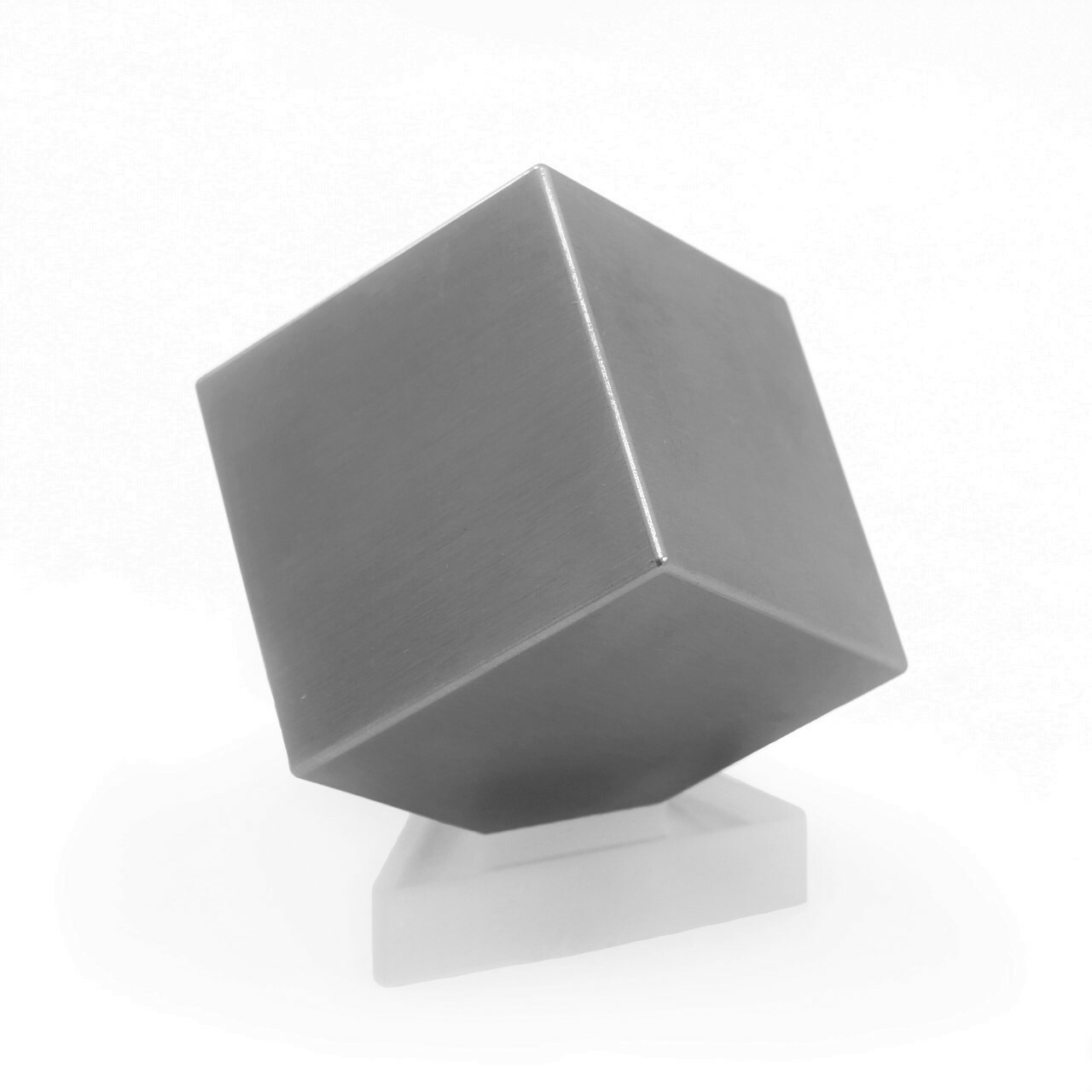 The 1.5″ Tungsten Cube