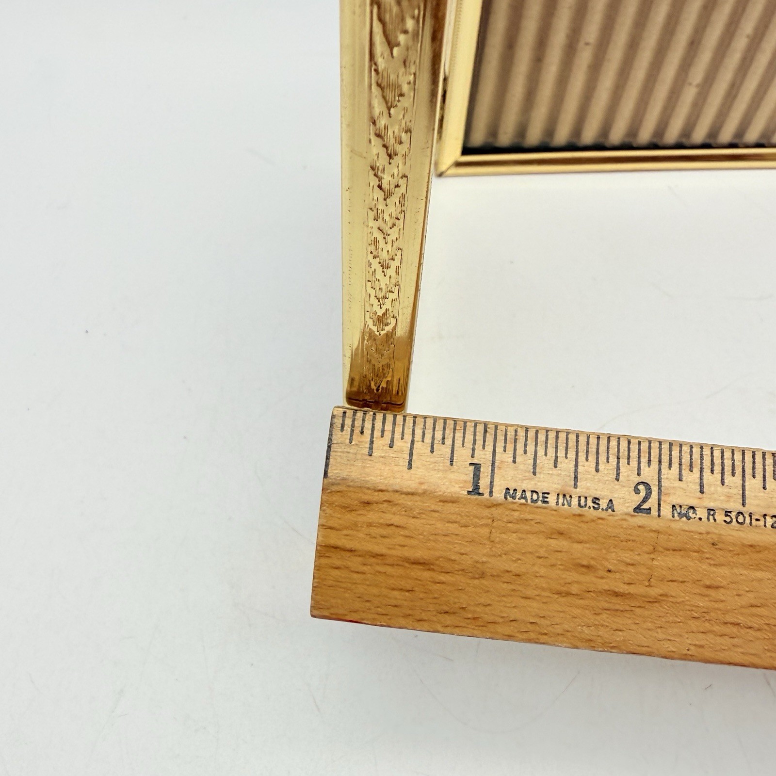 Vintage Gold Tone Double Photo Picture Frame 5×7 2-Way Easel Metal Ornate Hinged