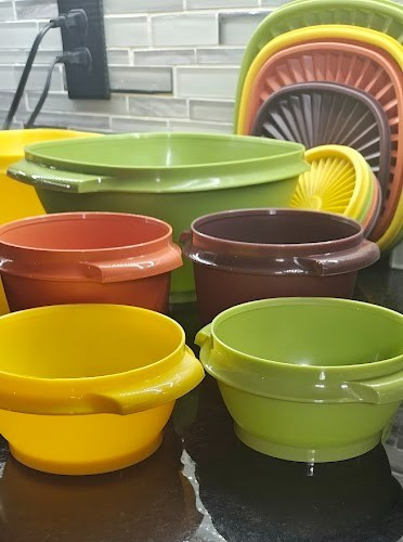 TUPPERWARE 80 ANNIVERSARY SERVALIER 16 PIECE SET ONE TOUCH BOWLS BEST GREAT NEW