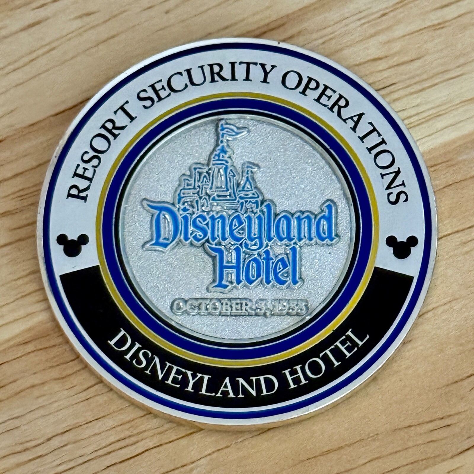 Walt Disney Disneyland Security Division Resort CA Challenge Coin