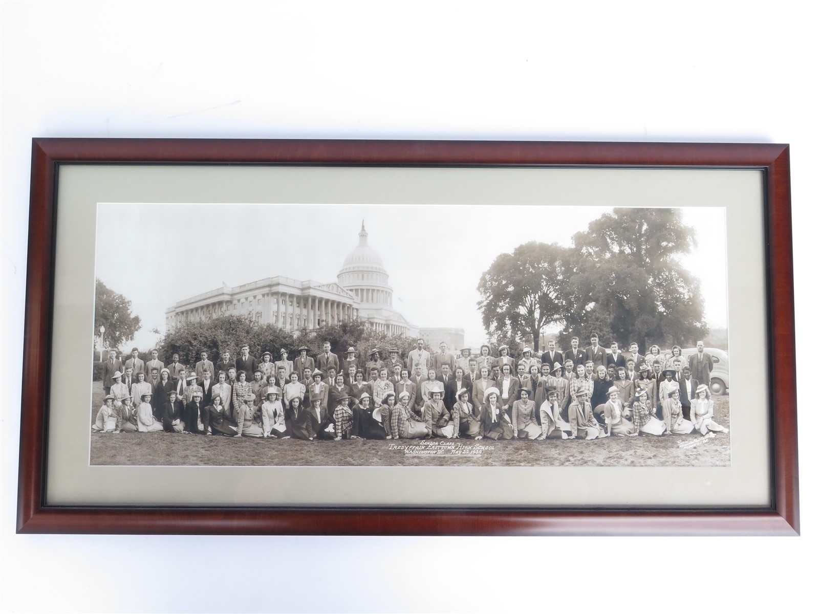 Tredyffrin Easttown High School May 22, 1939 Class Photo 26-5/8″ w x 13-1/2″ T