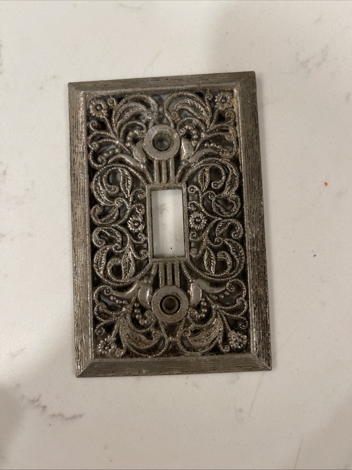 Vintage gold tone Metal Floral Filigree Light Switch Plate Cover Used