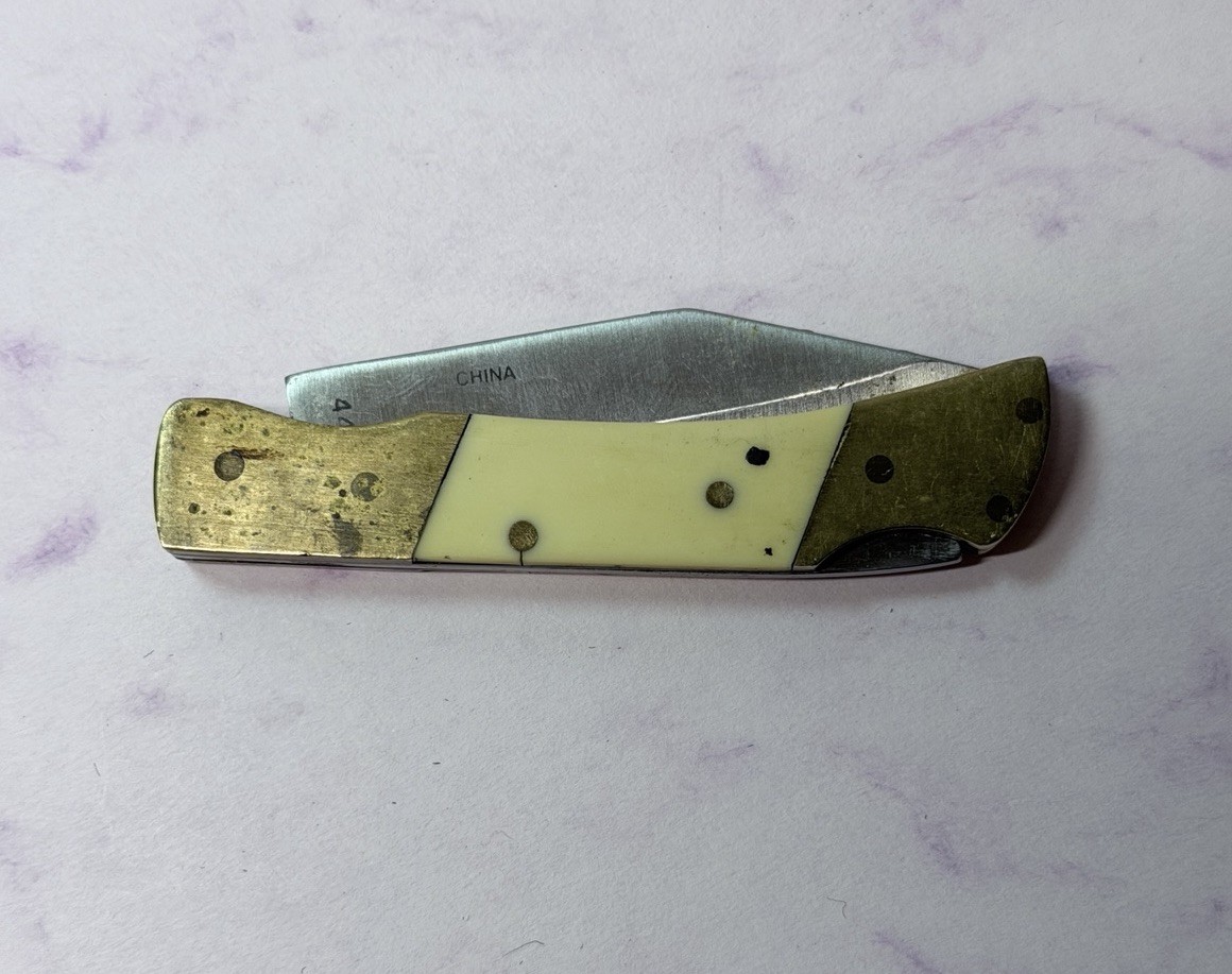 Vintage Comanche Lockback Folding Pocket Knife 440SS