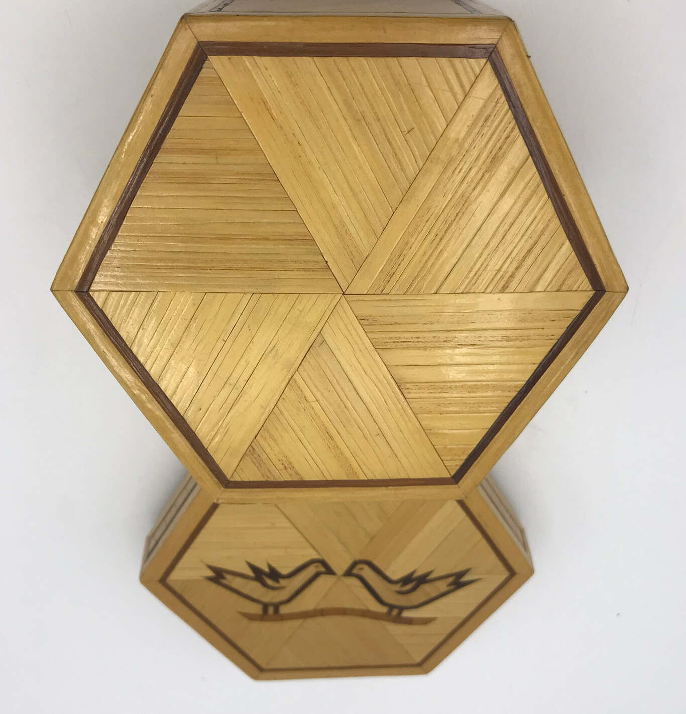Vtg Lovebirds Straw Marquetry Box MCM Trinket Jewelry Hexagon Inlay Love Birds